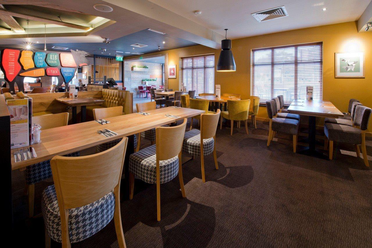 Premier Inn Ware Kültér fotó