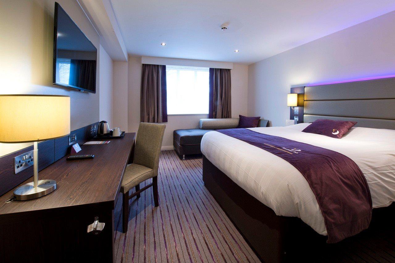 Premier Inn Ware Kültér fotó